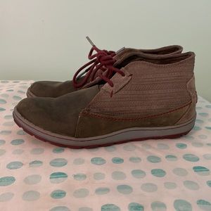 Merrell suede booties grey size 6 performance footwear